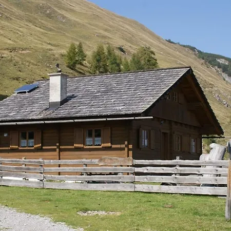 Holiday home Froeschlhuette Oberpirkach